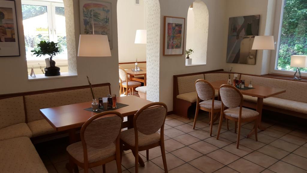 Hotel Bergische Schweiz เฟลแบร์ท ภายนอก รูปภาพ